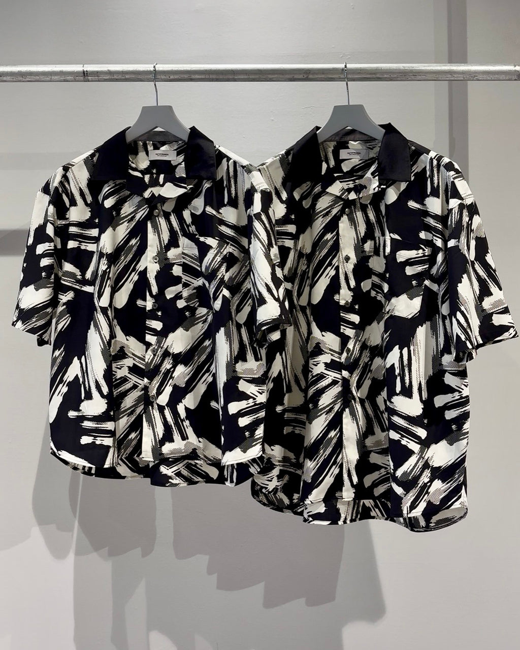 Mercury Mini Button Splash Print Black Collar Shirt - JAPAN MADE