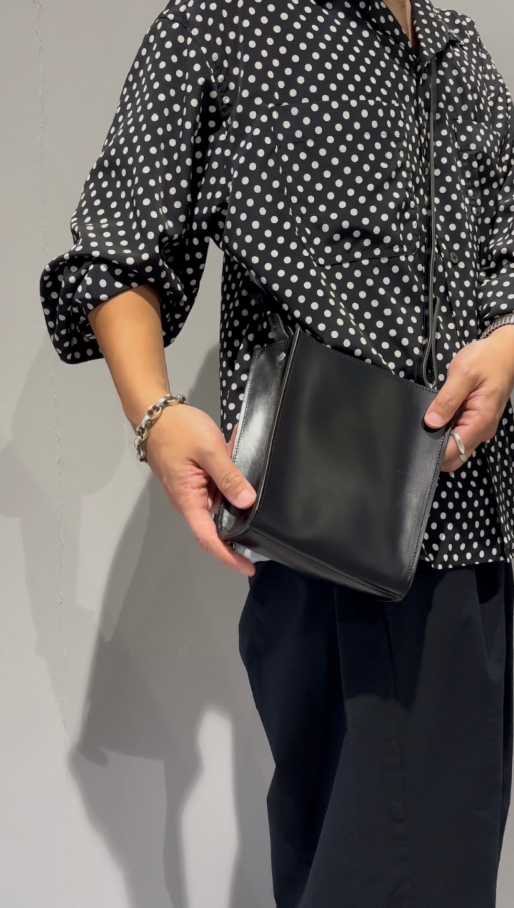 NAMELESS LEATHER SHOULDER BAG
