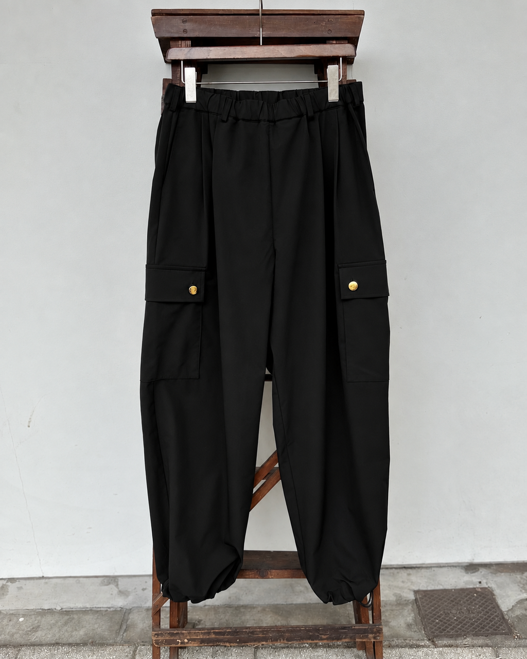 CHANGE BUTTON SOLOTEX®︎ CARGO SLACKS - BLACK