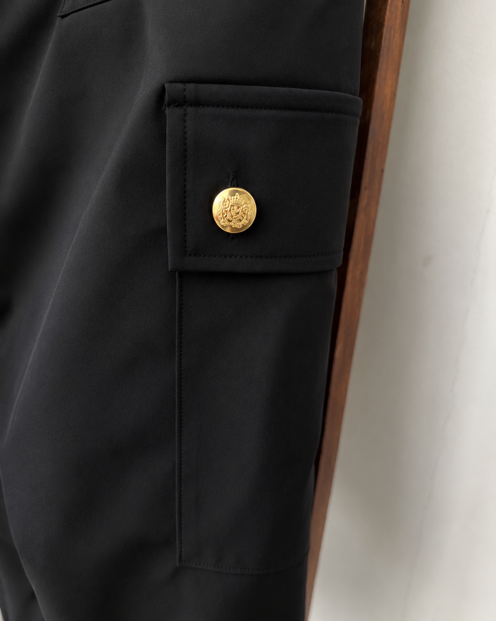 CHANGE BUTTON SOLOTEX®︎ CARGO SLACKS - BLACK