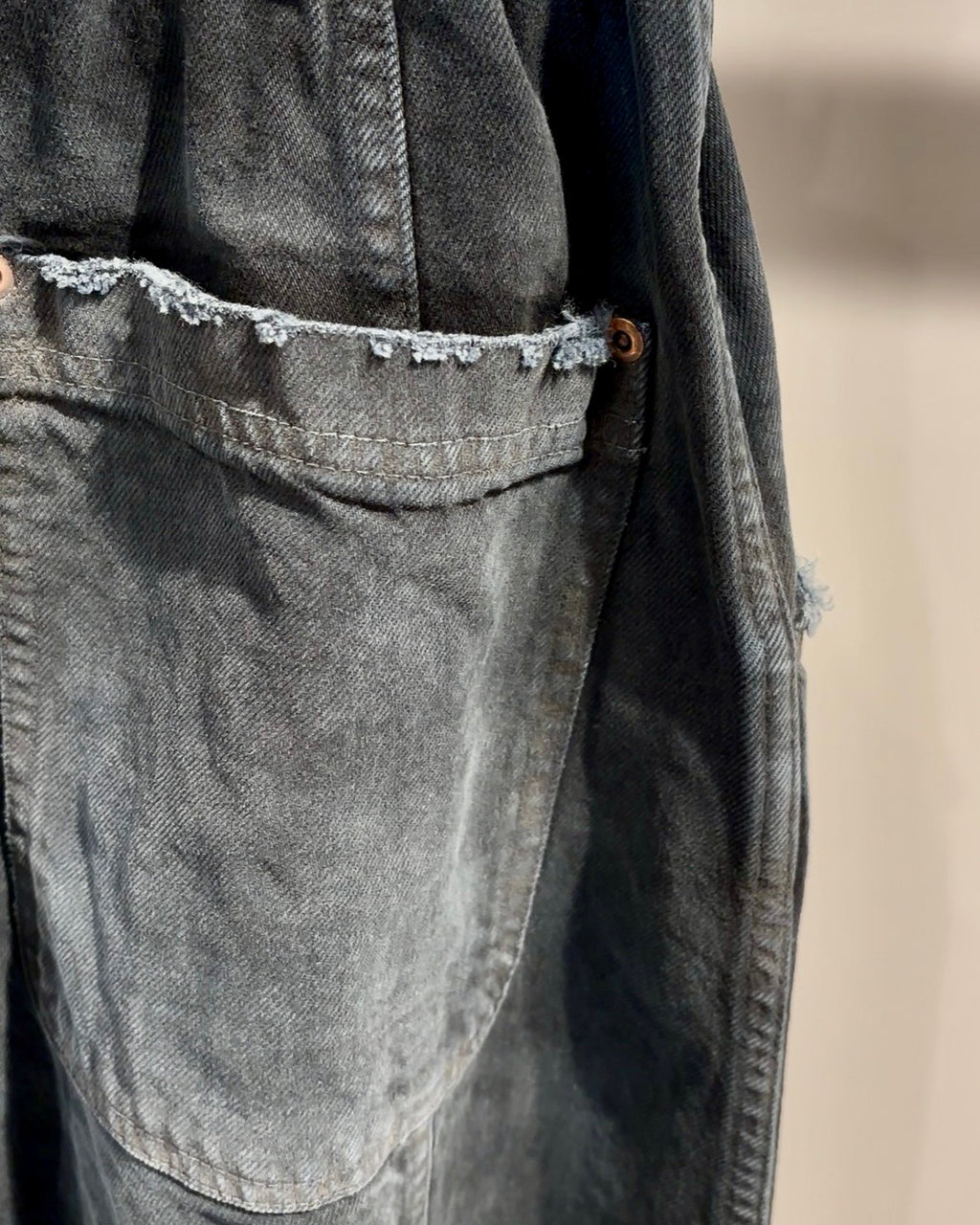 【VOO × PAST OF PROGRESS】LOOP D.P BALLOON DAMAGED / SUMI BLACK