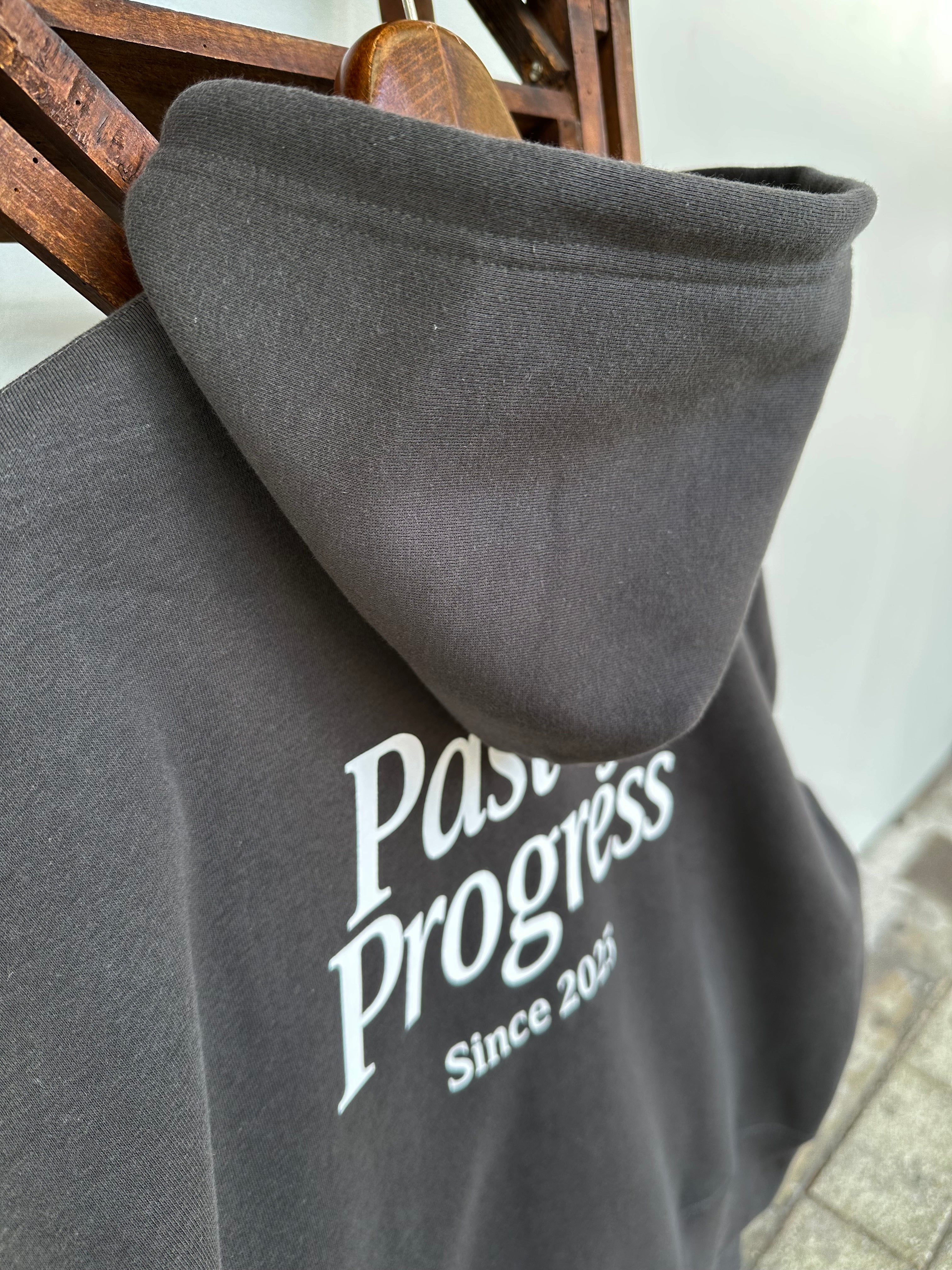 CLASSIC LOGO BOX TANTAKE HOODIE（VINTAGE BLACK）PAST-006